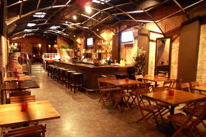 Sacramento Bar Hunt: Sacramento Sprint Bar Crawl - thumb 4