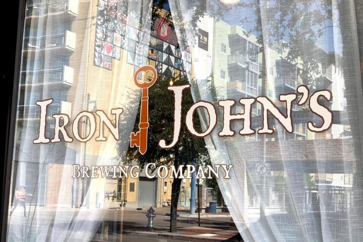 Tucson Bar Hunt: Cacti And Cocktails - thumb 4