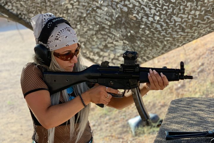 Machine Gun Shooting Experience Lieutenant Package - thumb 2