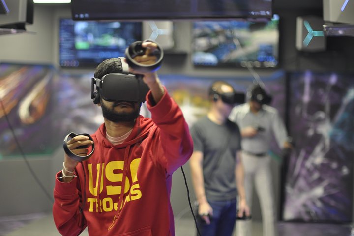 Virtual Reality Gaming Experience - thumb 4