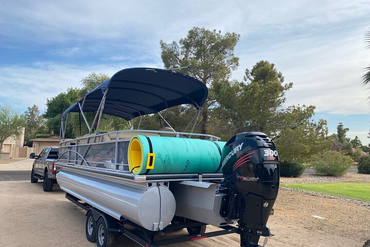 Luxury Boating Package Rental To All Local Lakes - thumb 3