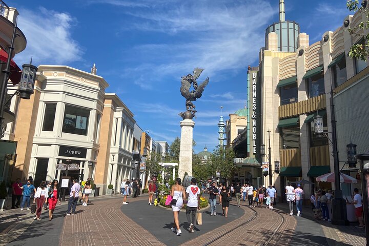 8 Seater Private Tour - thumb 2