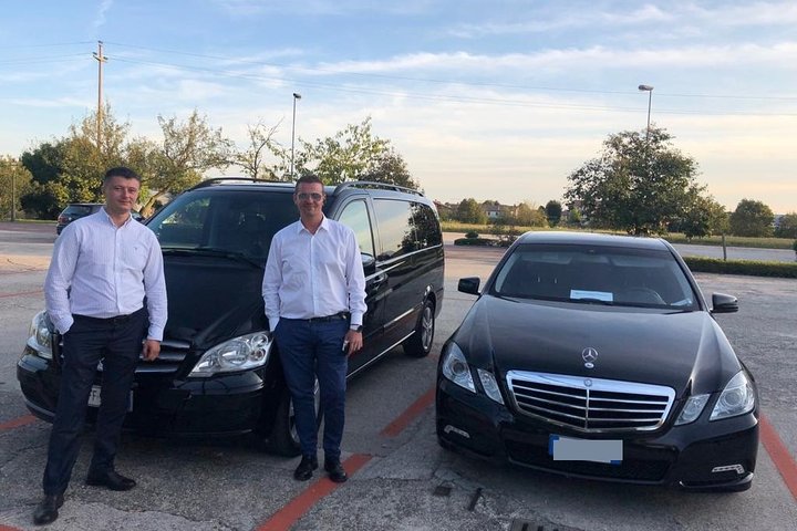 Hollywood Burbank Airport (BUR) To San Diego - Round-Trip Private Transfer - thumb 3