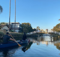 Canoe 1-Hour Rental on the Venice Canals - China Accommodation