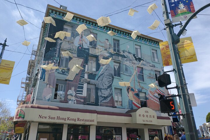 History Tour In Chinatown And North Beach With Graffiti Workshop - thumb 5