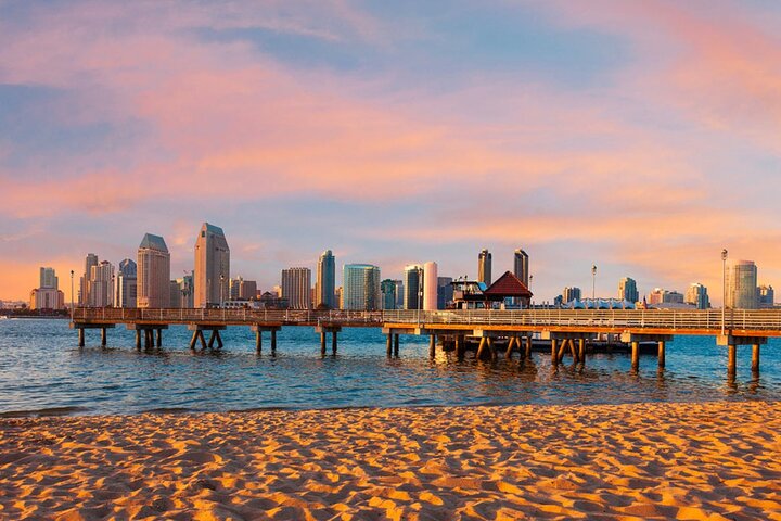 Departure Private Transfer San Diego To San Diego Airport SAN In Business Car - thumb 4