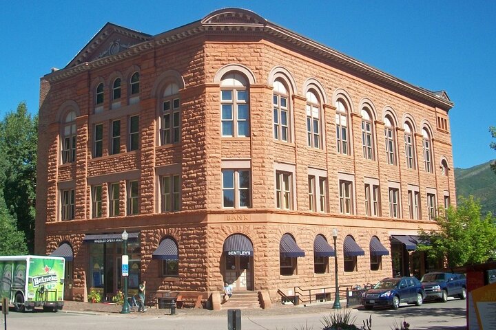 Aspen Scavenger Hunt: Get An â€œAltitudeâ€ Adjustment - thumb 2