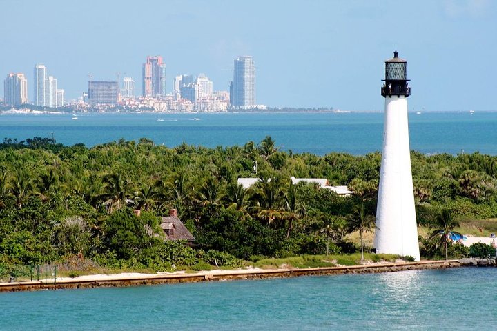 30-Minute Miami Beach Private Plane Tour - thumb 2