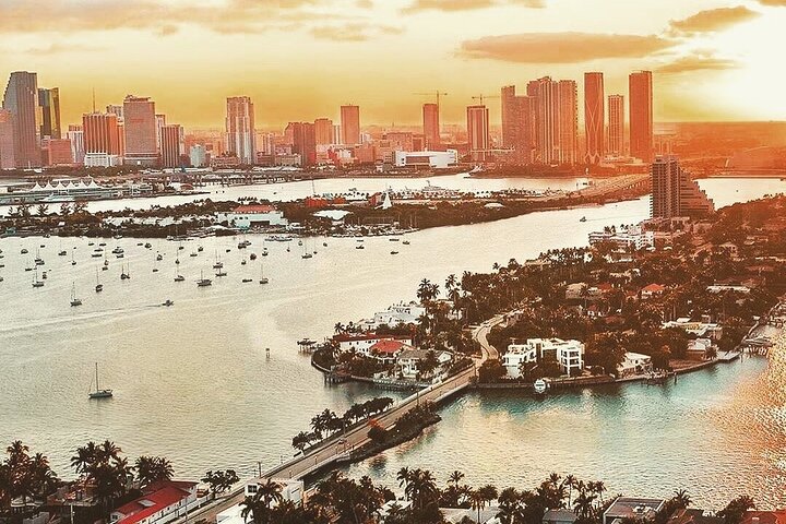 30-Minute Miami Beach Private Plane Tour - thumb 4