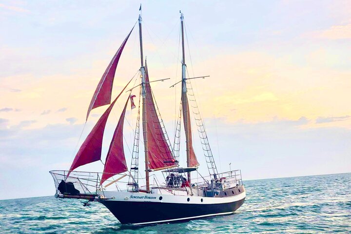 Suncoast Sailing's Sunset Sailing Experience! - thumb 4