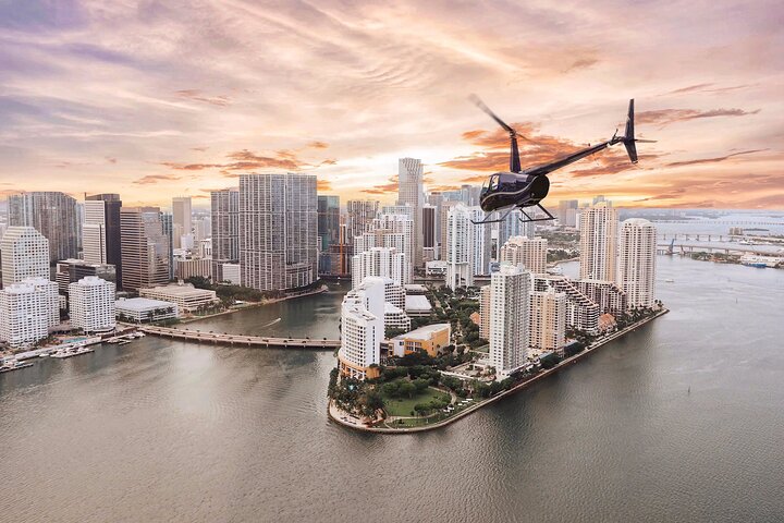 30-Minute Miami Helicopter Ride For 3 Passengers - thumb 3