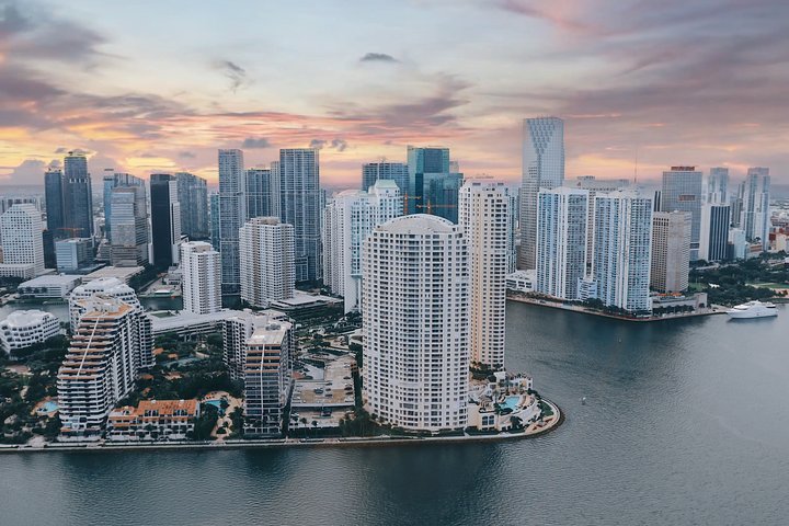 30-Minute Miami Helicopter Ride For 3 Passengers - thumb 5