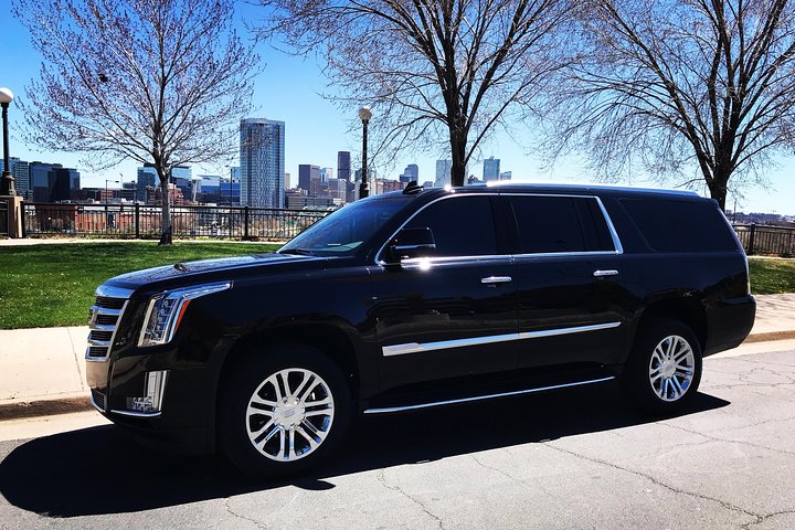 Private Car Service From Aspen Or Snowmass To Denver Int'l Airport (DEN) - thumb 5