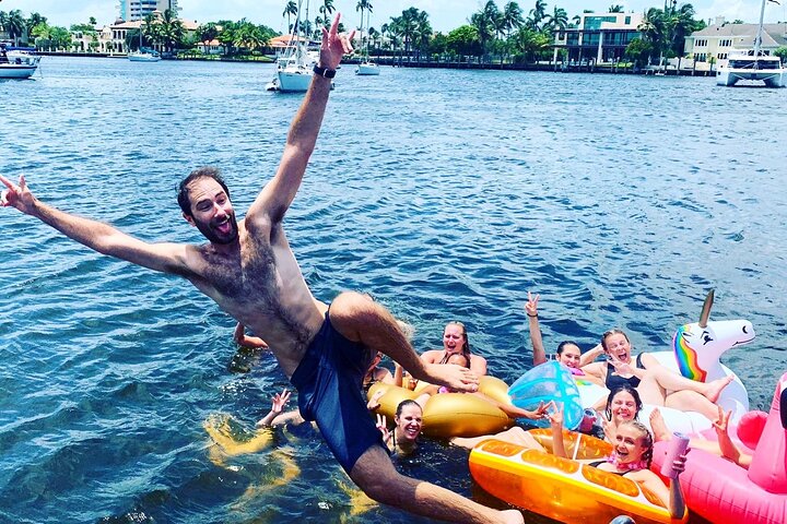 Family Friendly Boat Cruise And Swim - thumb 0
