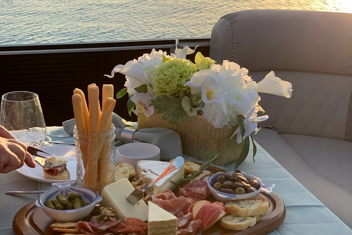 Champagne & Boat Cruise In Miami - thumb 0