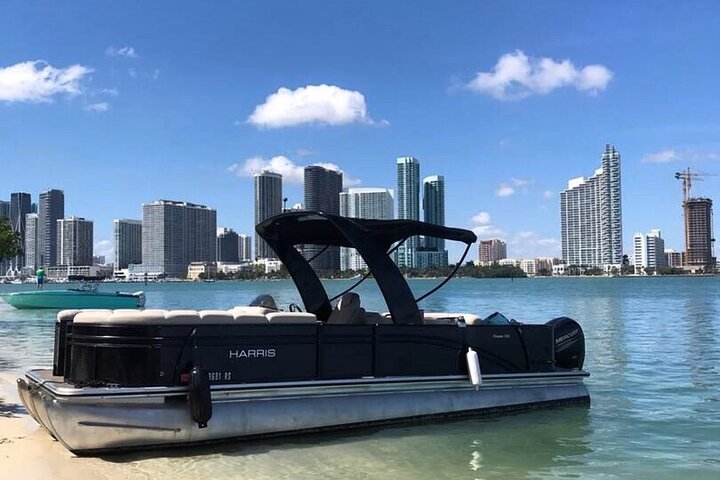 Champagne & Boat Cruise In Miami - thumb 5