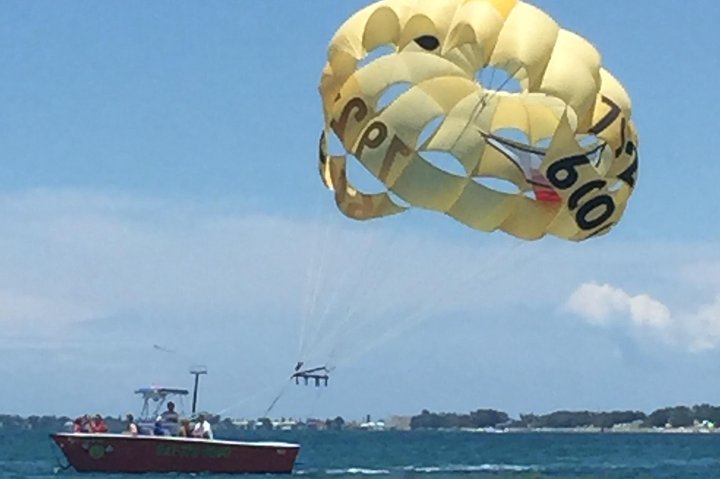 Afternoon Parasailing Adventure Above The Gulf Of Mexico - thumb 4