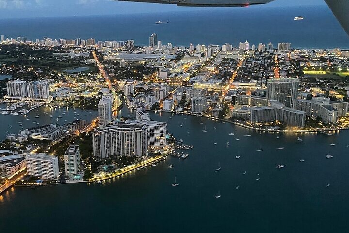 45-Minute Miami Beach Sunset Breathtaking Flight Tour - thumb 1