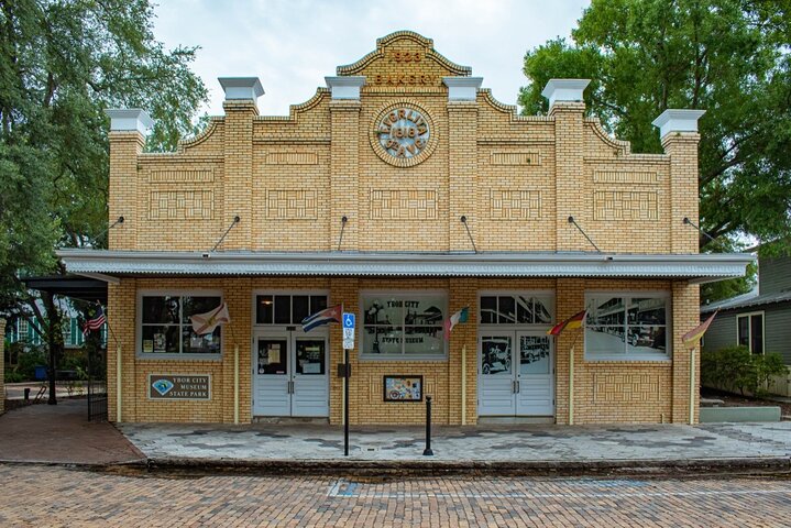 Tampa Scavenger Hunt: Ybor City - thumb 2