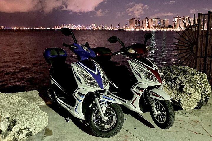 Scooter Rentals In Miami Beach - thumb 0