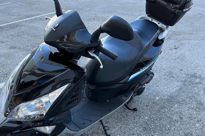 Scooter Rentals In Miami Beach - thumb 2