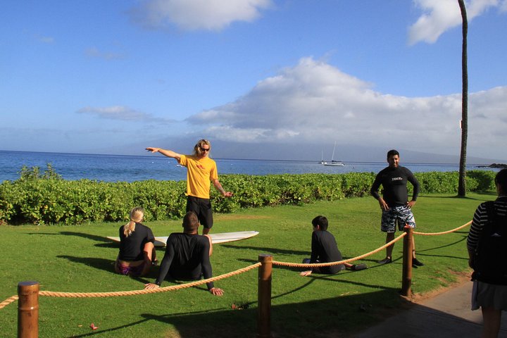 Group Surf Lesson At Ka'anapali Beach - thumb 1