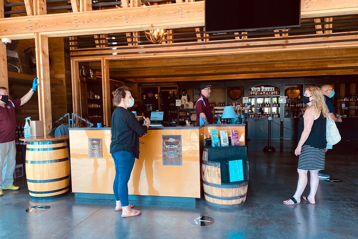 Bourbon Tour: Woodford Or Four Roses Or Wild Turkey Or Other - thumb 1