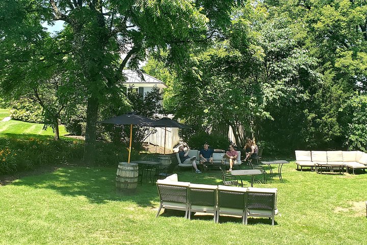 Bourbon And Derby: Makers Mark Or Other + Churchill Down - thumb 1