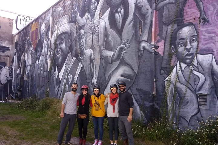 A Locals' Music Tour - thumb 2