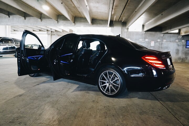 Baton Rouge To New Orleans Chauffeur Driven Transport - thumb 1