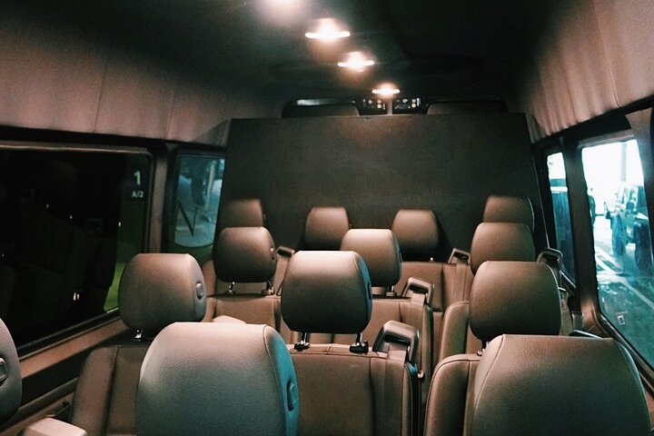 Baton Rouge To New Orleans Chauffeur Driven Transport By Private Van - thumb 2