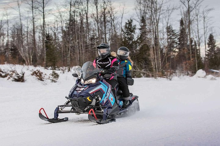 Indy 650 Snowmobile Rental - thumb 4