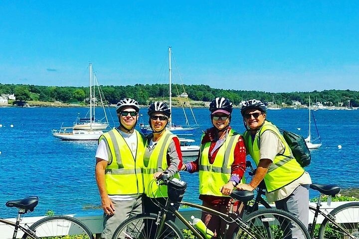 1.5-hrs. Hidden Neighborhoods Of Portsmouth | City View | Guided Bike Tour - thumb 1