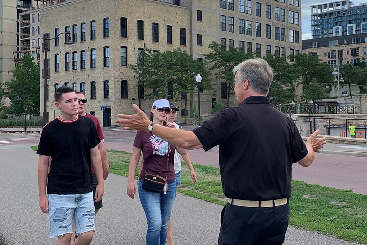 Walking Minneapolis Mississippi River, Falls & Historic Mills Private Tour(2hrs) - thumb 2