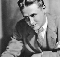 Walking F. Scott Fitzgerald's St. Paul Life  Homes Private Tour 2 hrs - Students Accommodation