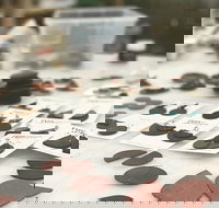 Small-Group Jewelry Making with Wine Tasting in Kansas City - Students Accommodation