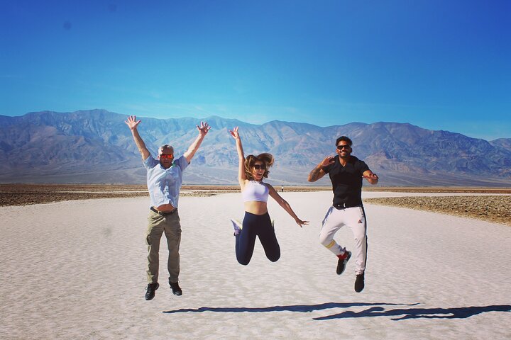 Small Group Shuttle Death Valley & Rhyolite Ghost Town From Las Vegas
