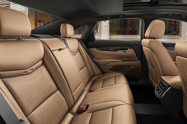 Arrival Private Transfer Newark Liberty Airport EWR To Manhattan By Luxury Car - thumb 4