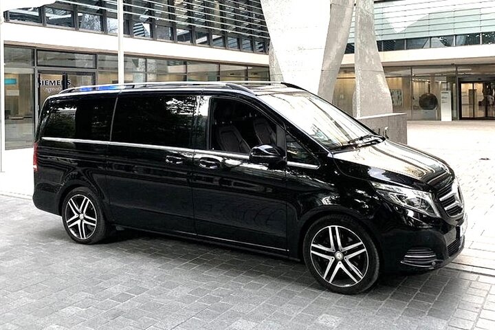 Arrival Private Transfer: Las Vegas Airport LAS To Las Vegas In Luxury Van - thumb 1