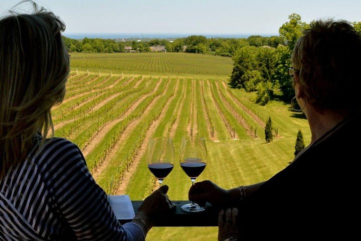 Private Transfer: Buffalo Intâ€™l Airport (BUF) To Niagara Falls, ON - thumb 0