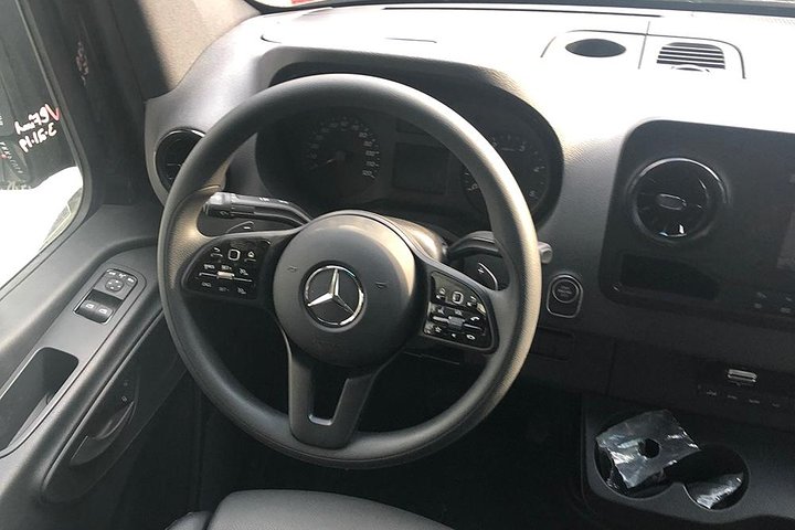 Luxury Sprinter Van EWR Airport Transfer - thumb 2