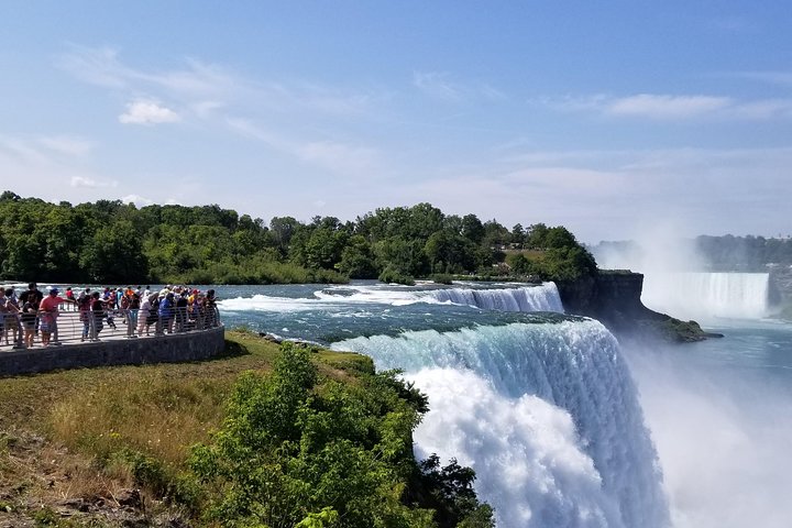 Niagara Falls Small Group Walking Tour - thumb 0