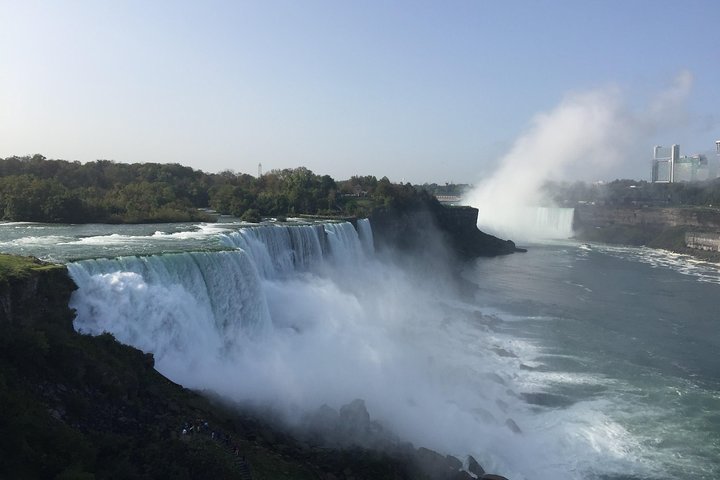 Niagara Falls Small Group Walking Tour - thumb 2