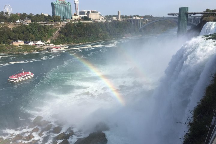 Niagara Falls Small Group Walking Tour - thumb 3