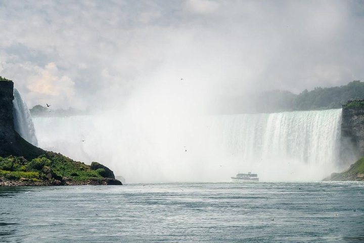 All Inclusive Niagara Falls American Tour (in April) - thumb 0