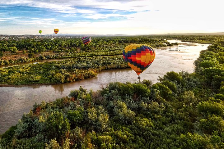 Albuquerque Hot Air Balloon Ride At Sunrise - thumb 2