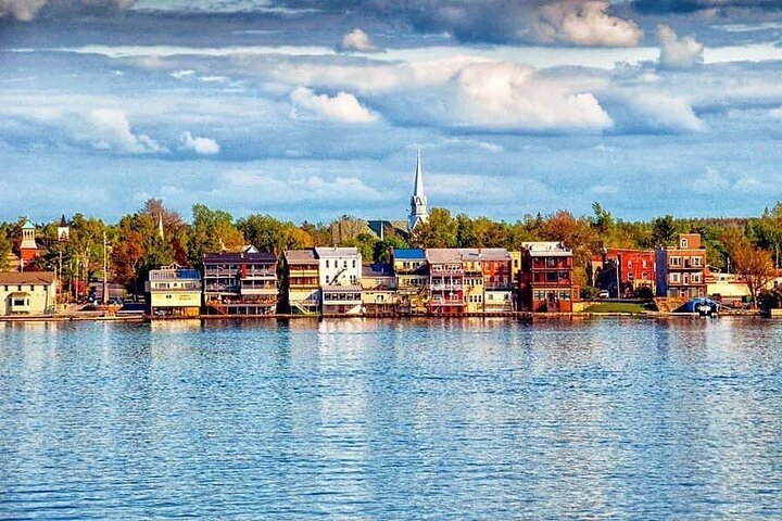 Fall Foliage On The St. Lawrence River - Islands, Lighthouses And Castle Tour - thumb 1