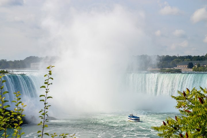 Ultimate Niagara Falls, USA Tour With Helicopter Ride And Lunch - thumb 3