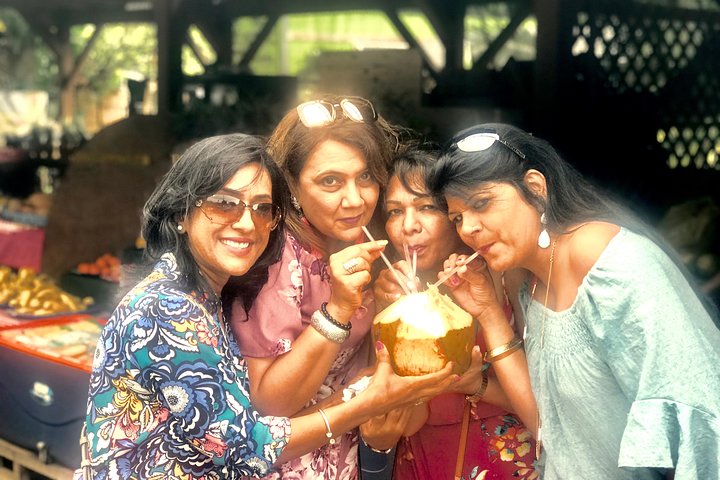 Oahu Highlights, Turtles & North Shore - Small Group Circle Island Tour - thumb 3