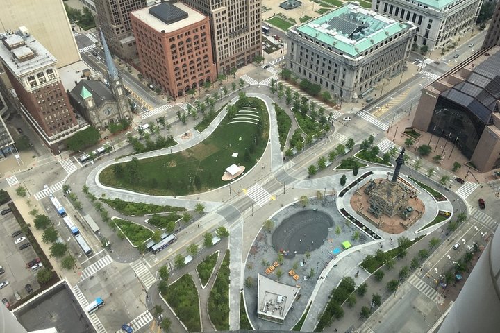 Cleveland Scavenger Hunt: A Ball Round The Mall - thumb 2